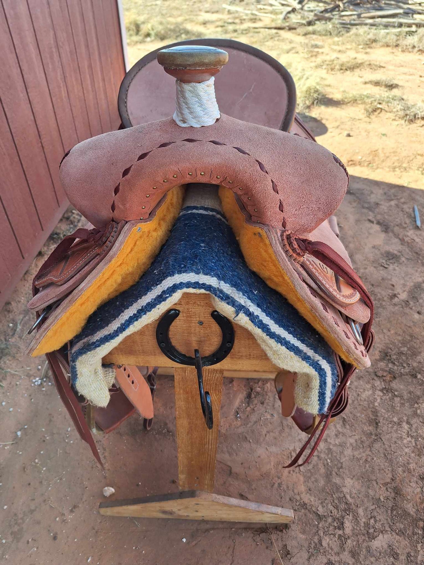 15" Lena's Saddle Tack Rig