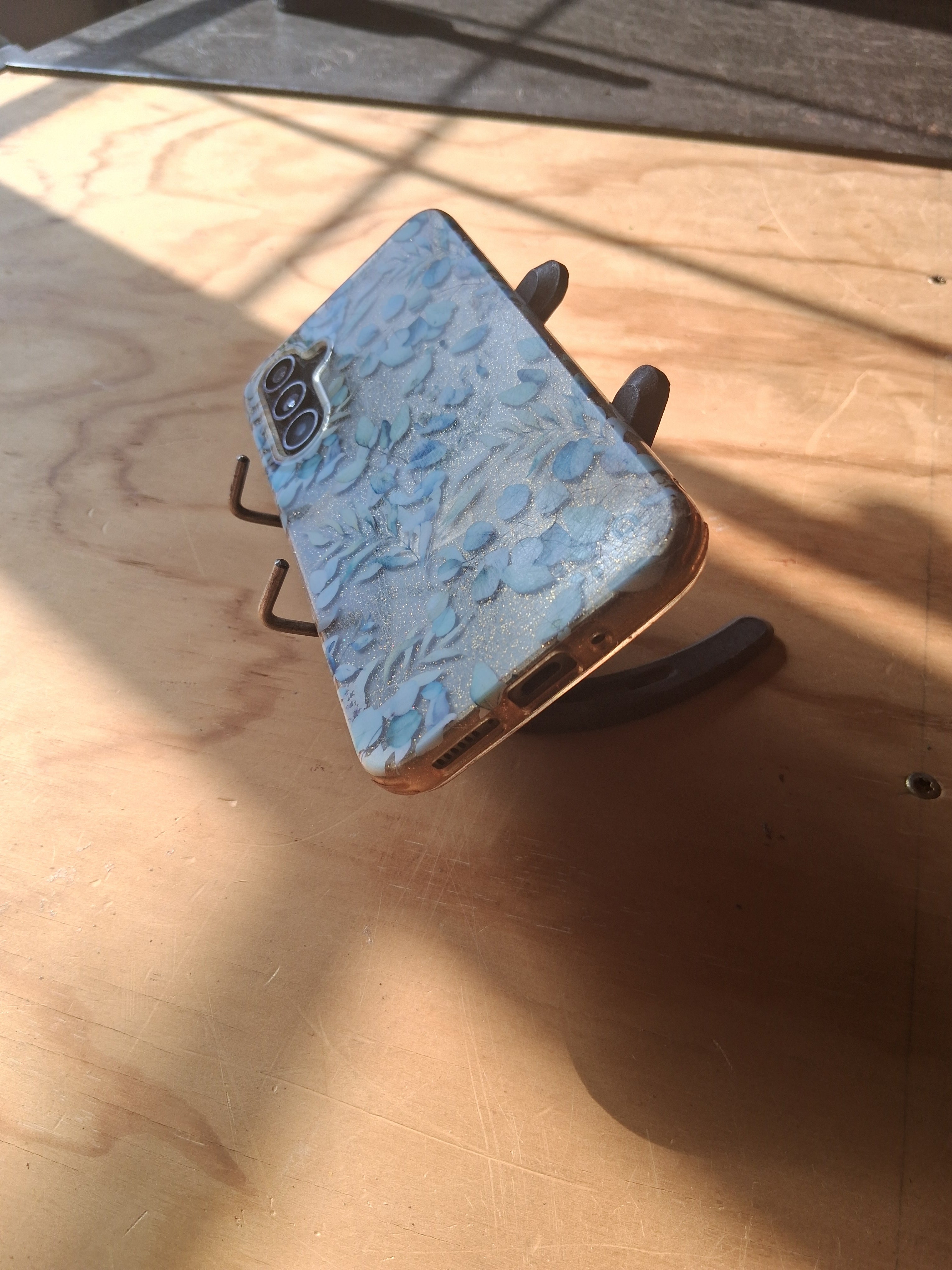 Horseshoe Business Card/Phone Holder